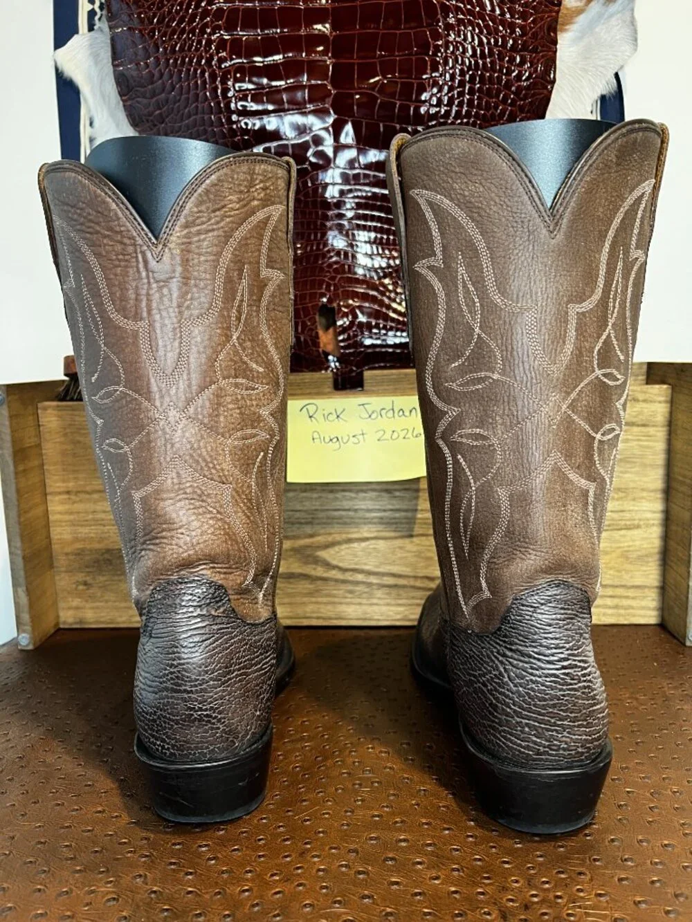 Lucchese this pair